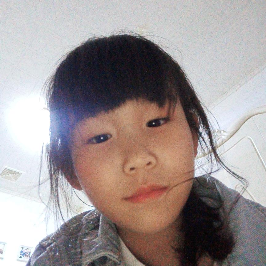 宝藏女孩，弗洛斯