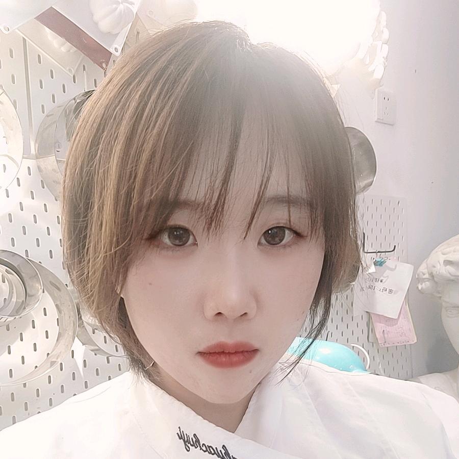 鲜利来烘焙-华子