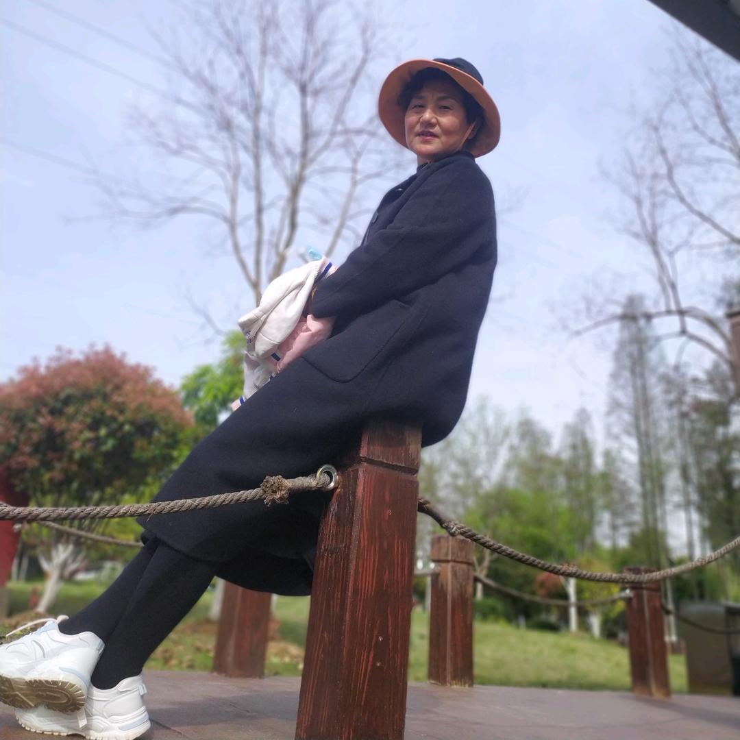 (三宝的奶奶👵🏻)