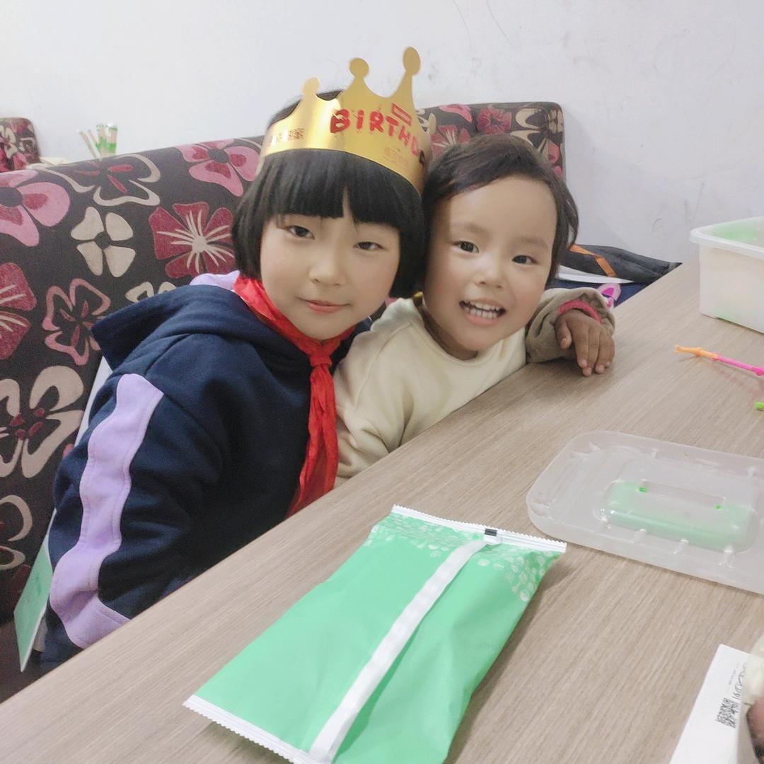 15830《橱窗有好物》