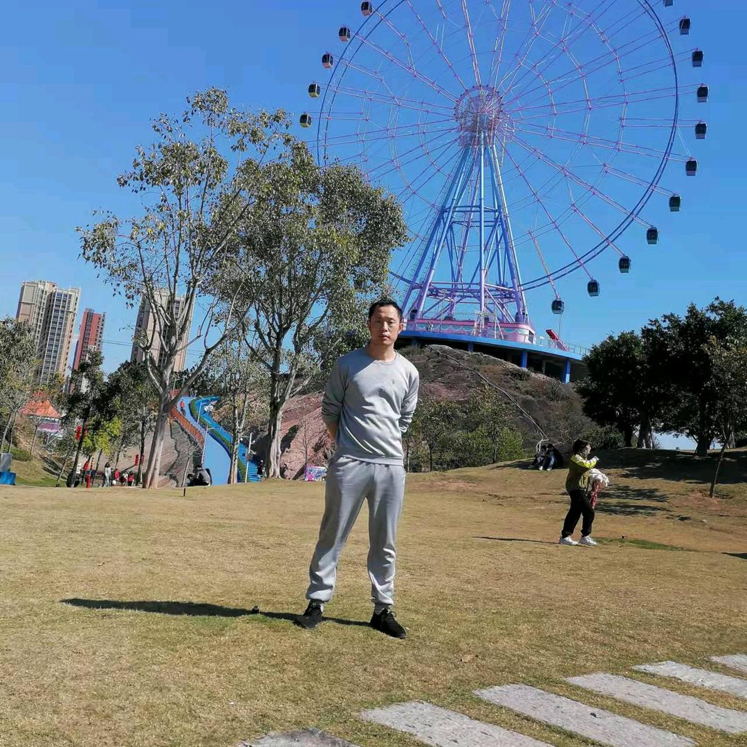 全国专业铺贴游泳池马赛克（小李}