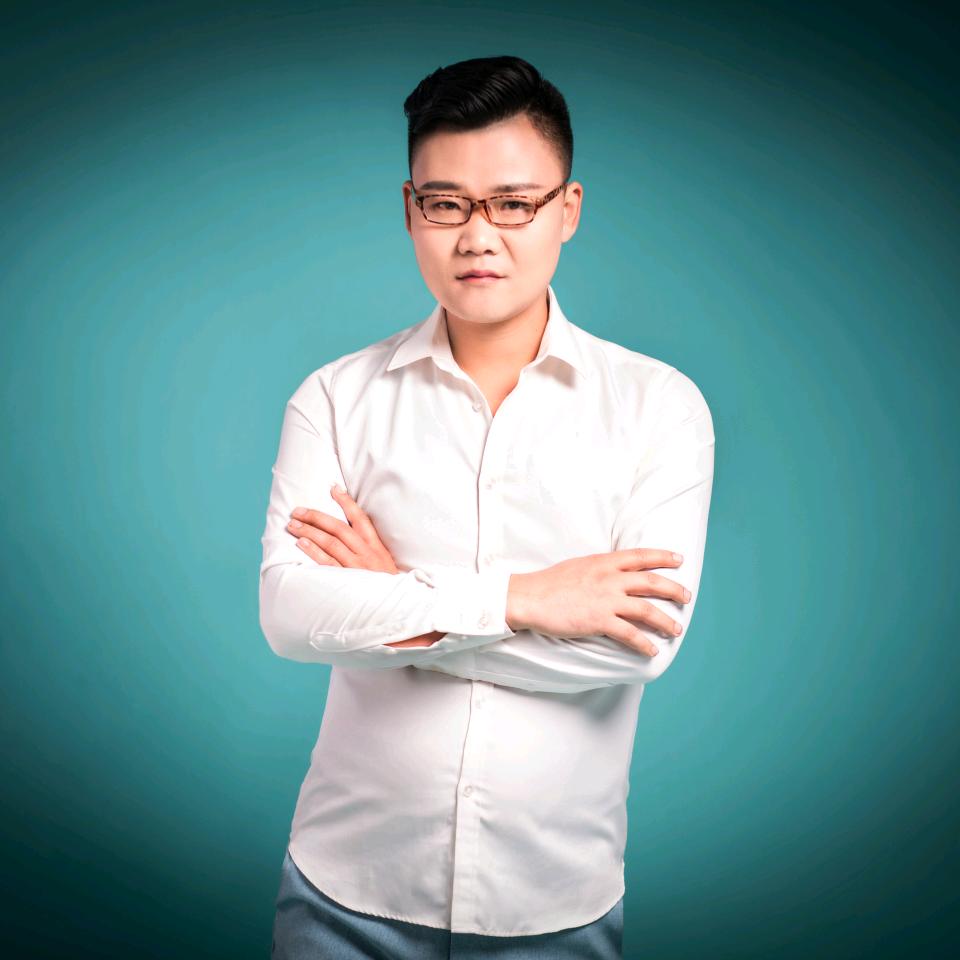 黑龙歌舞团    俊峰