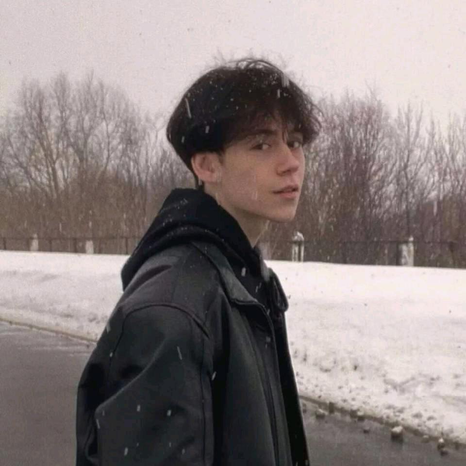 我不认识何青源