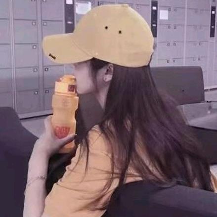 百灵鸟般的小鸡仔🐥