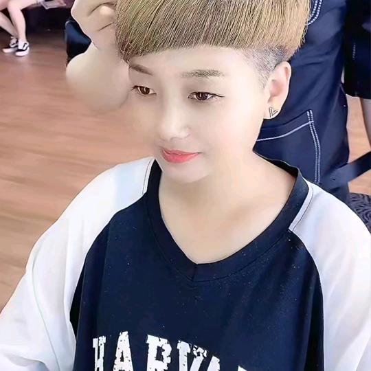 标榜美发沙龙
