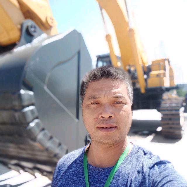 渭南华力工程机械配件及维修    程宝军