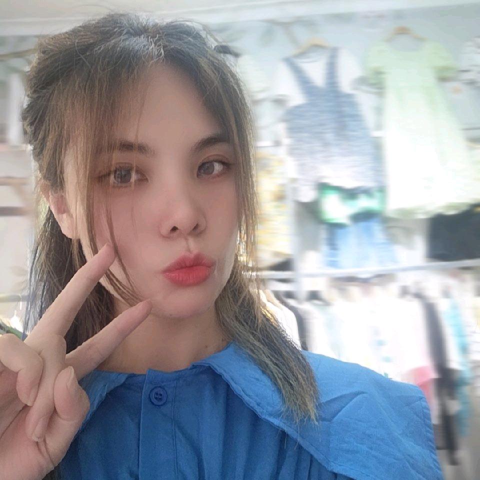 莉莉时尚女装（西正街店）