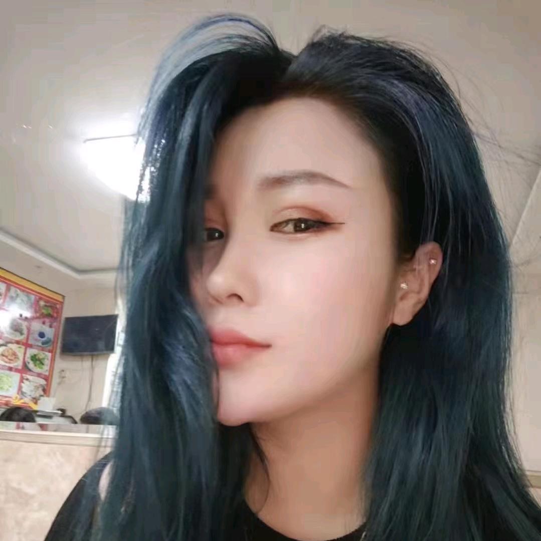 倔强的小月月