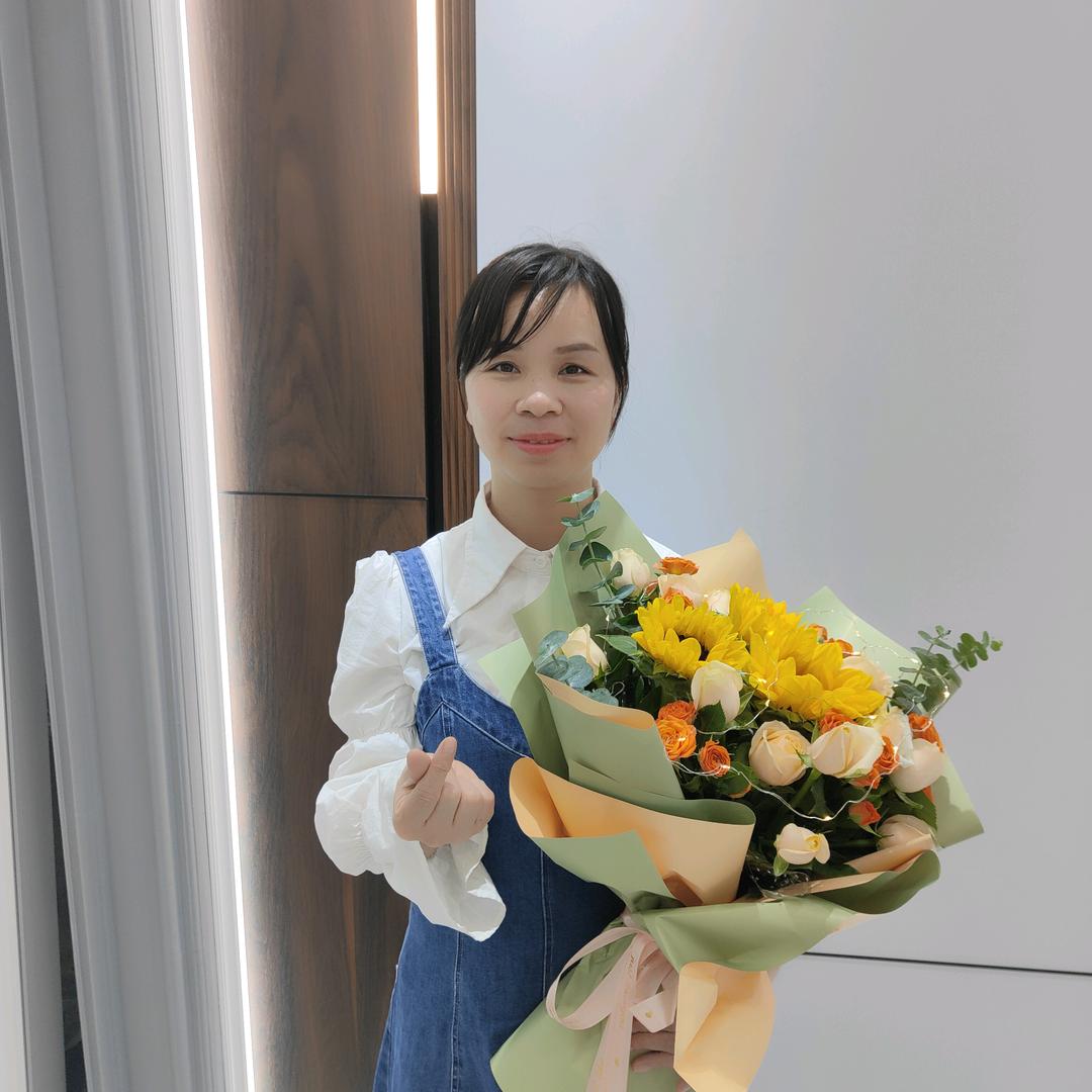 友邦吊顶奥普浴霸小姐姐