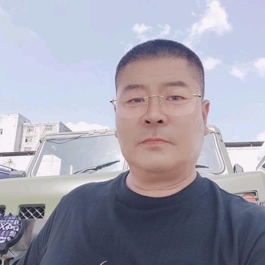 见面叫崔哥