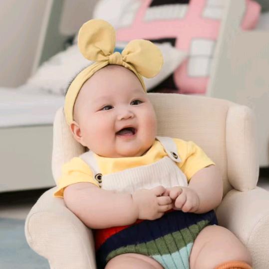 三胎宝妈摆摊卖榴莲饼