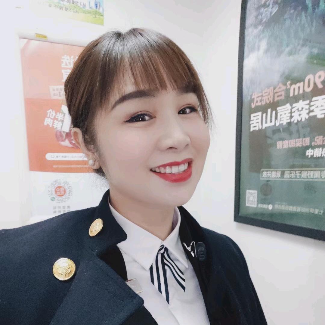 喜欢百合花的俗人