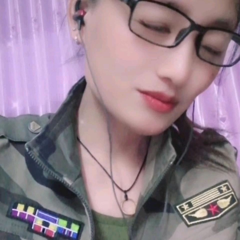 初心💃💋🍷拒聊🌸