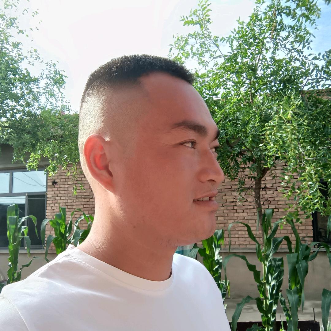 人狠话不多，