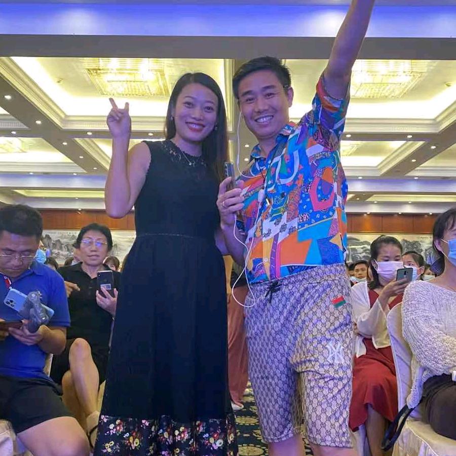 海南港岛湾房产经纪有限公司。