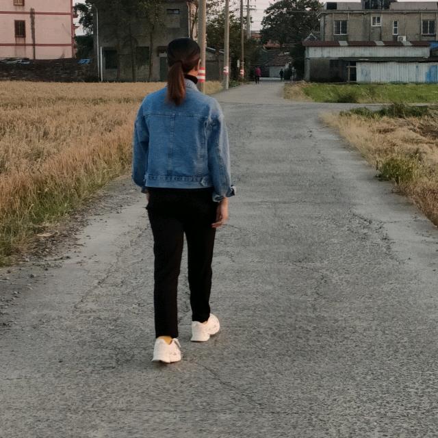 《一路上有你》