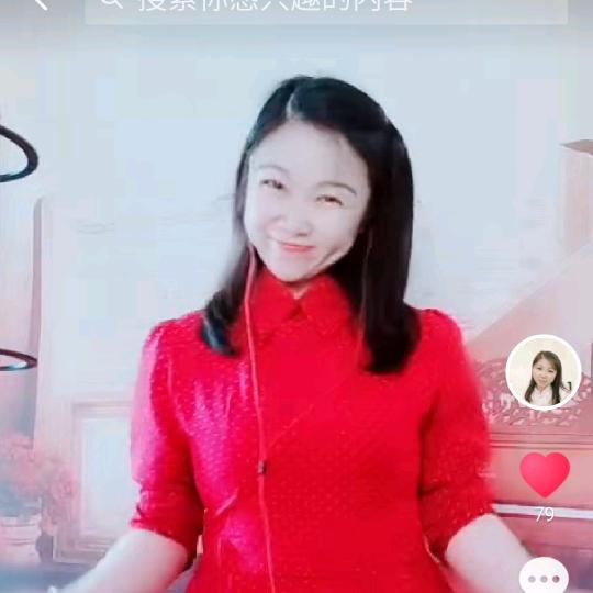 追梦的月月