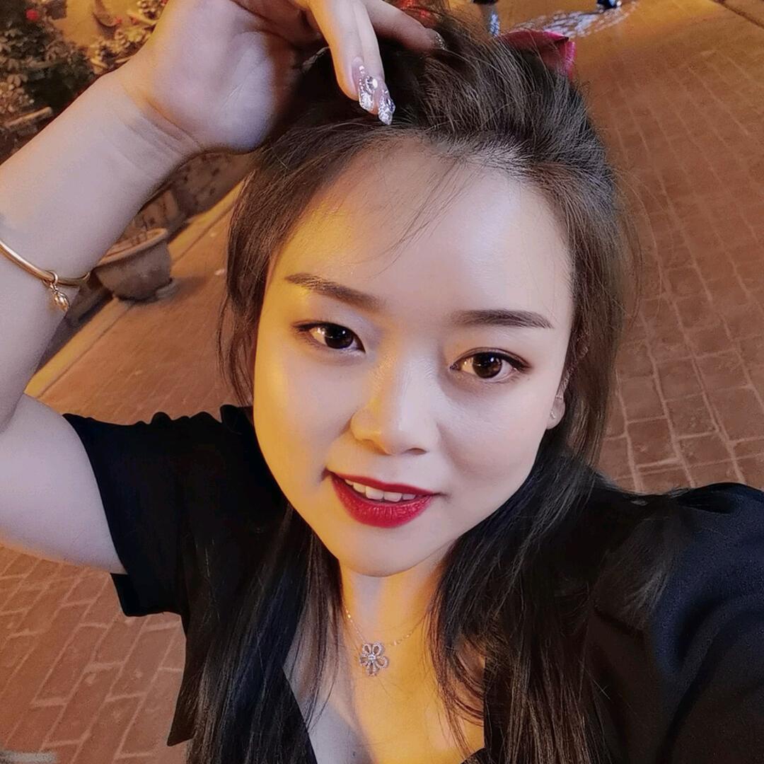 🌻是小何吖。