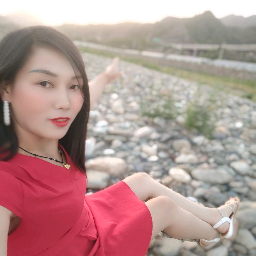 半憨半傻半糊涂