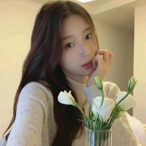 只要一微笑就会着迷