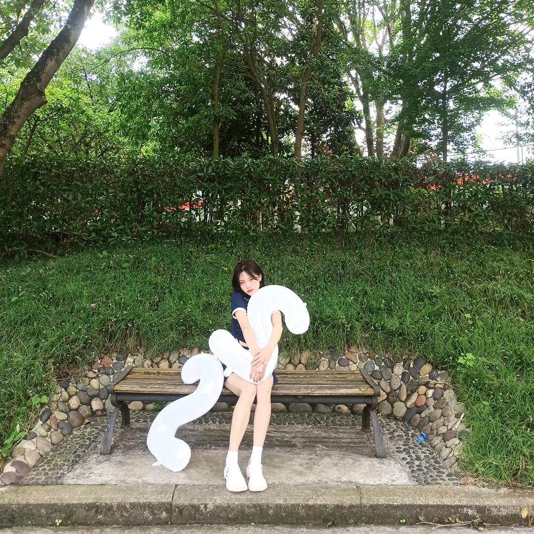 娜个女孩（28号混合故事护发精油）