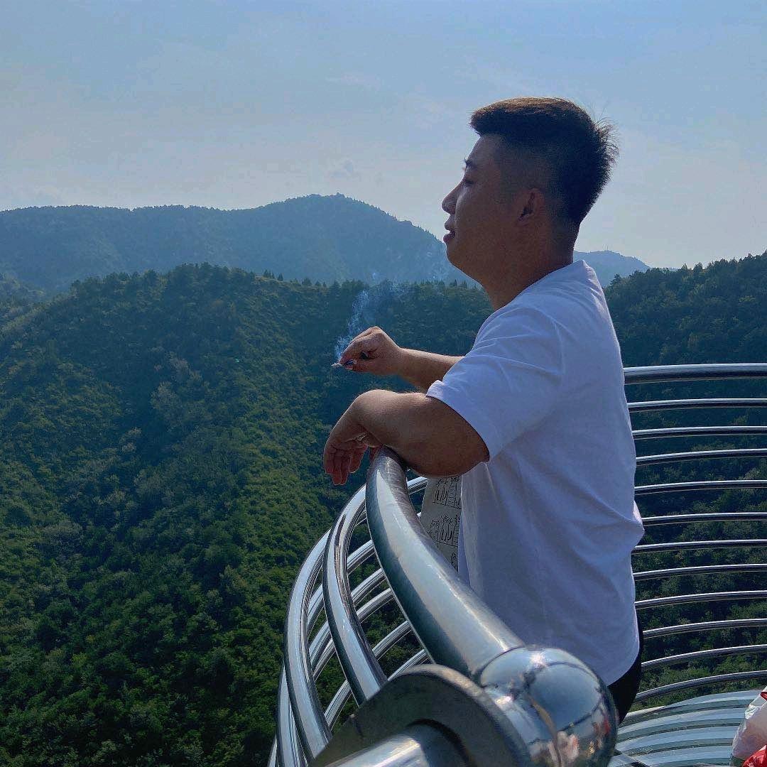 柏炬当阳