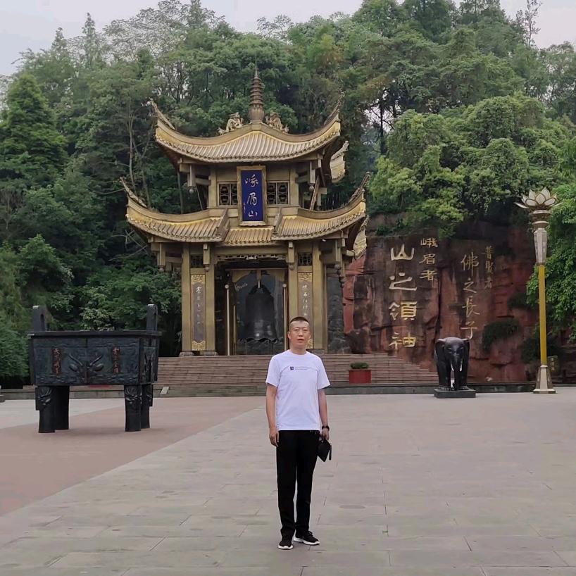 ☞就是这个人！