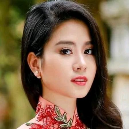 一缕清风拂过脸颊