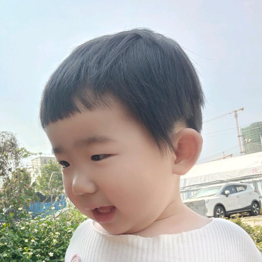 我的名字是莫峻嘉