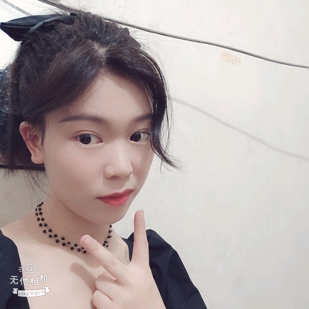 ♛十月初十不爱笑的菇凉