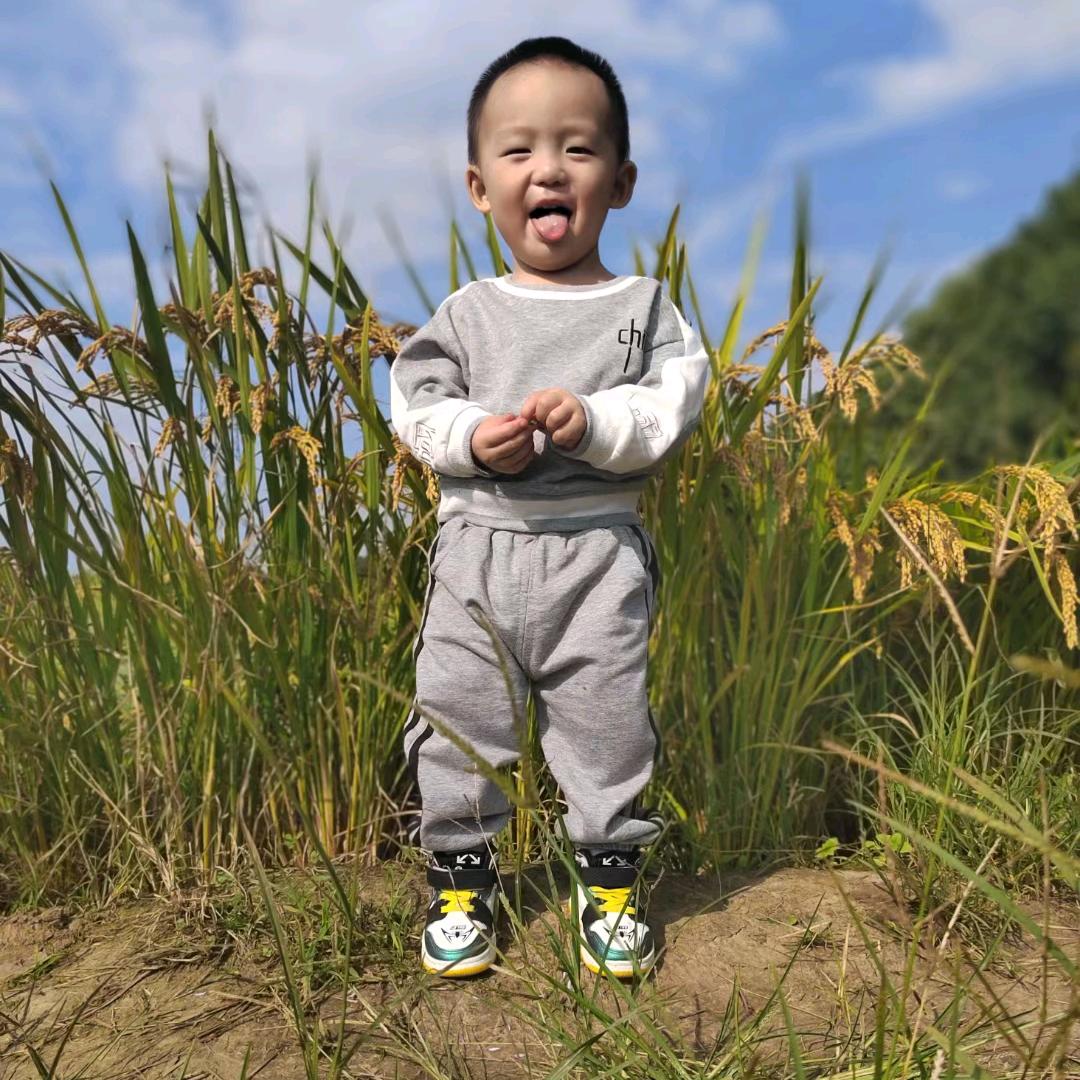 乔丽娜.彼杨
