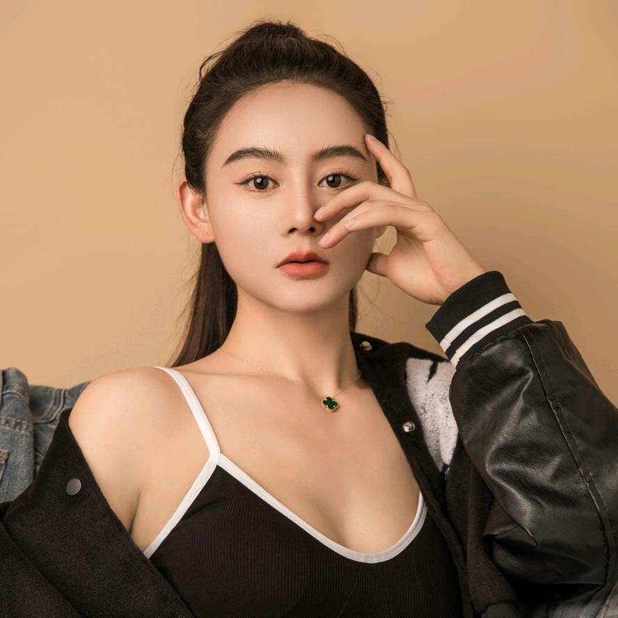 Mia小君