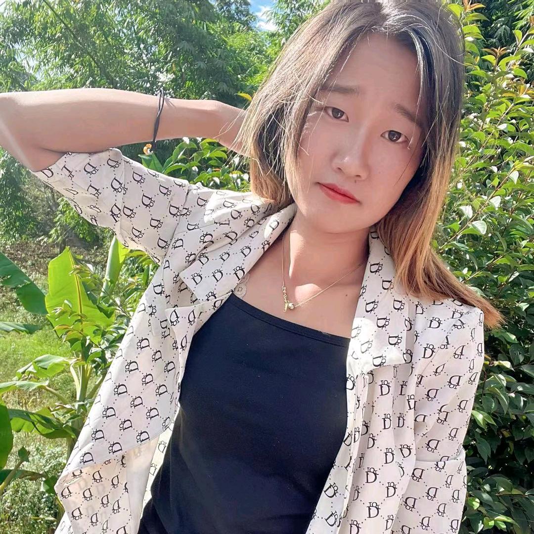 一位靓妹而已🌸