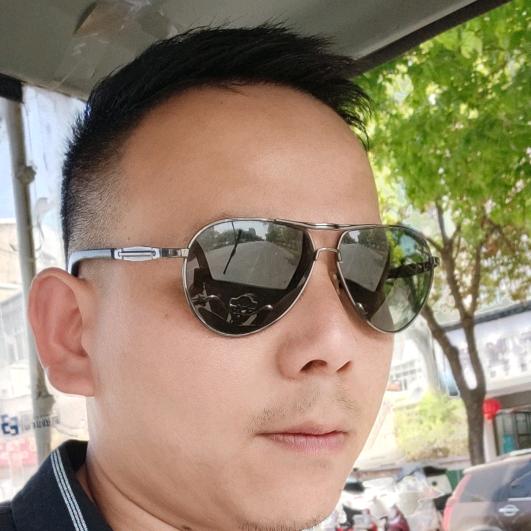 李明波