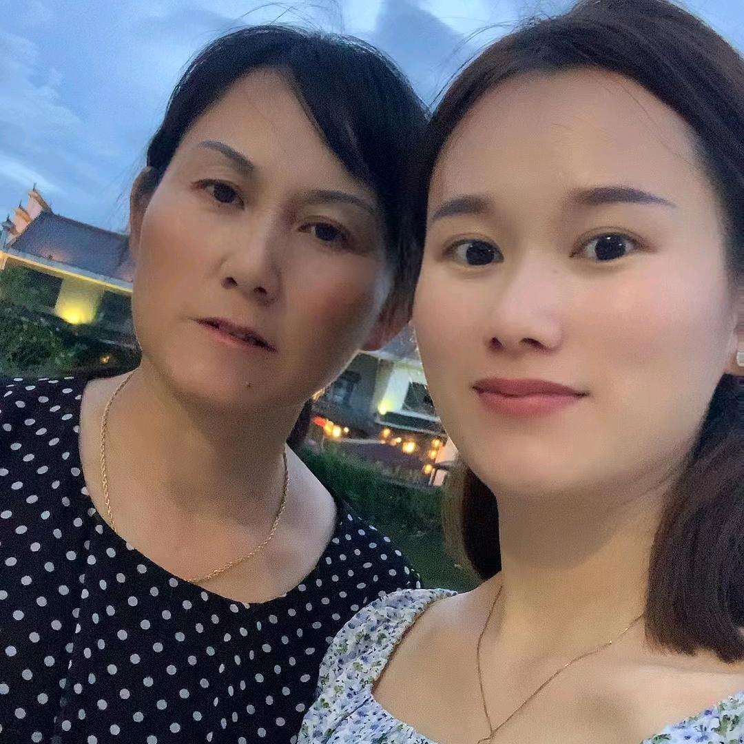 护花使者季明妻头像