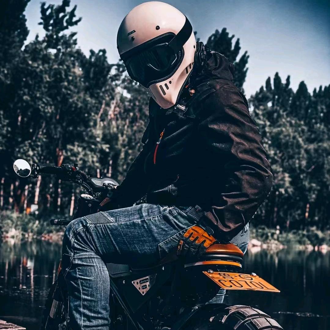 小小小小磊呀🏍