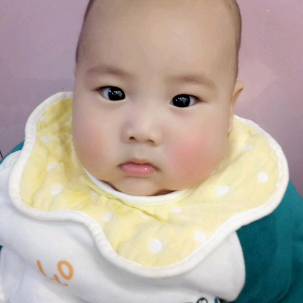 我是皮皮奶奶 喜欢唱歌跳舞