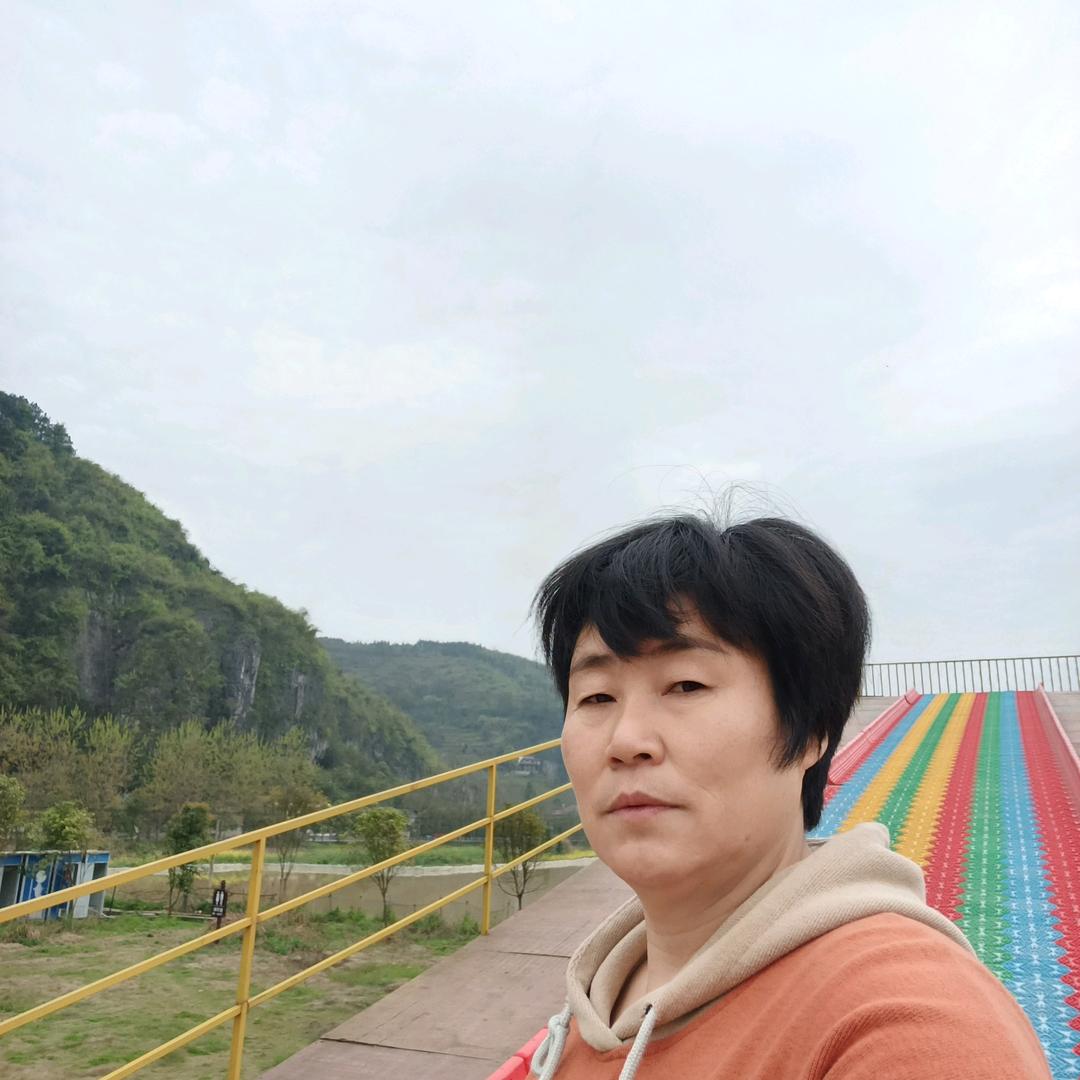 颜九婷