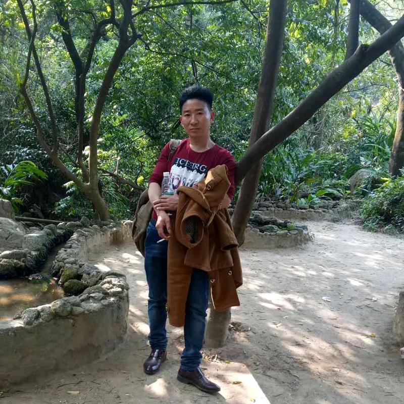 情一动，心就痛