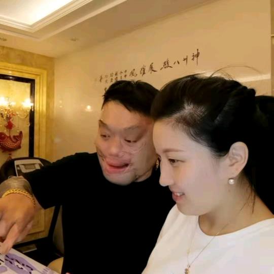 峰哥夫妻小号