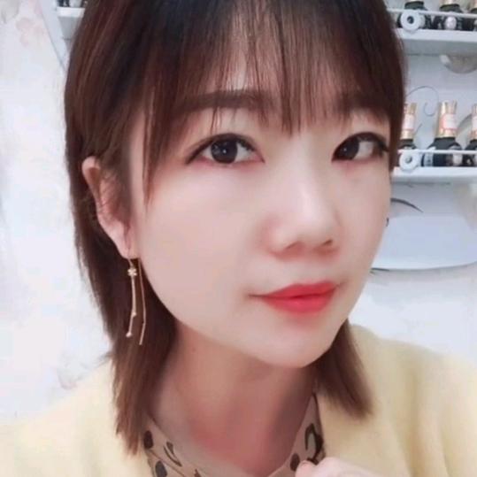 雅雅美甲美睫（怡呵美水光）