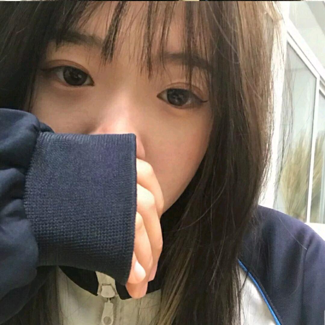 .欣