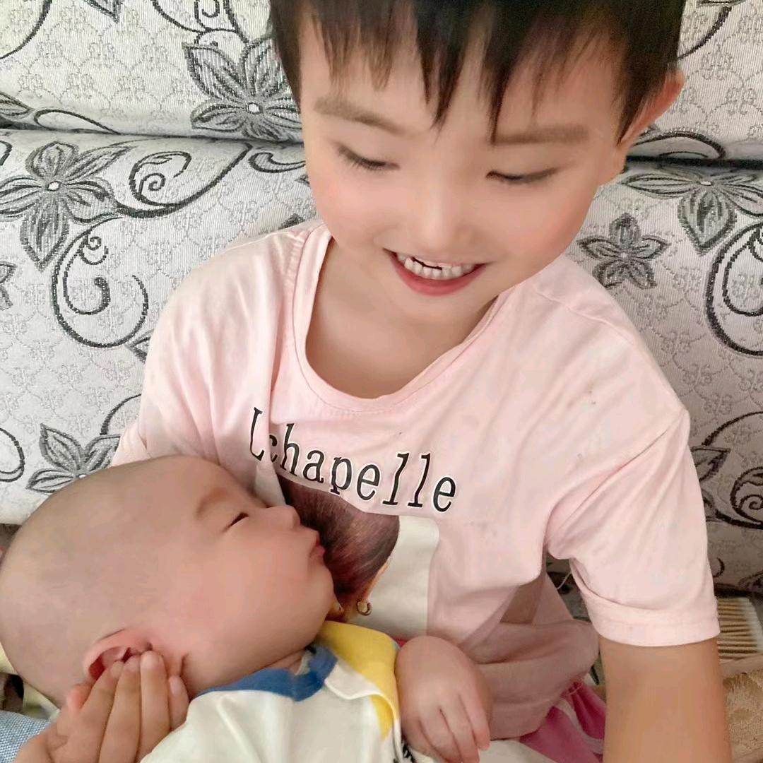 含着眼泪微笑🍺