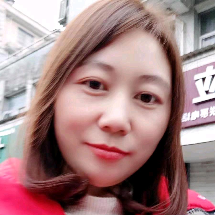 摆地摊～的水果人