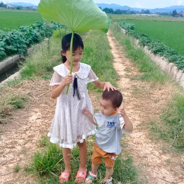 余爬爬