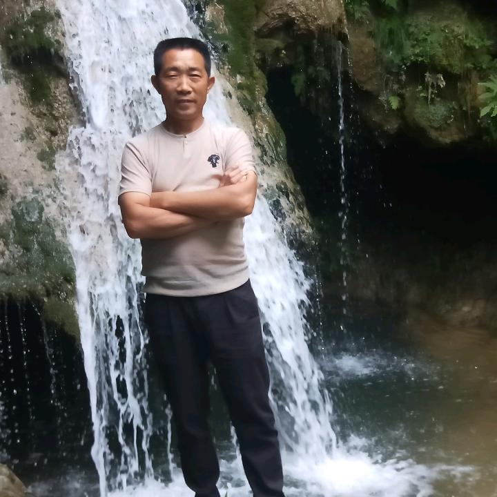 奋斗的人