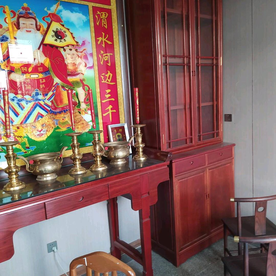 江苏海安市双宏家具城宏哥