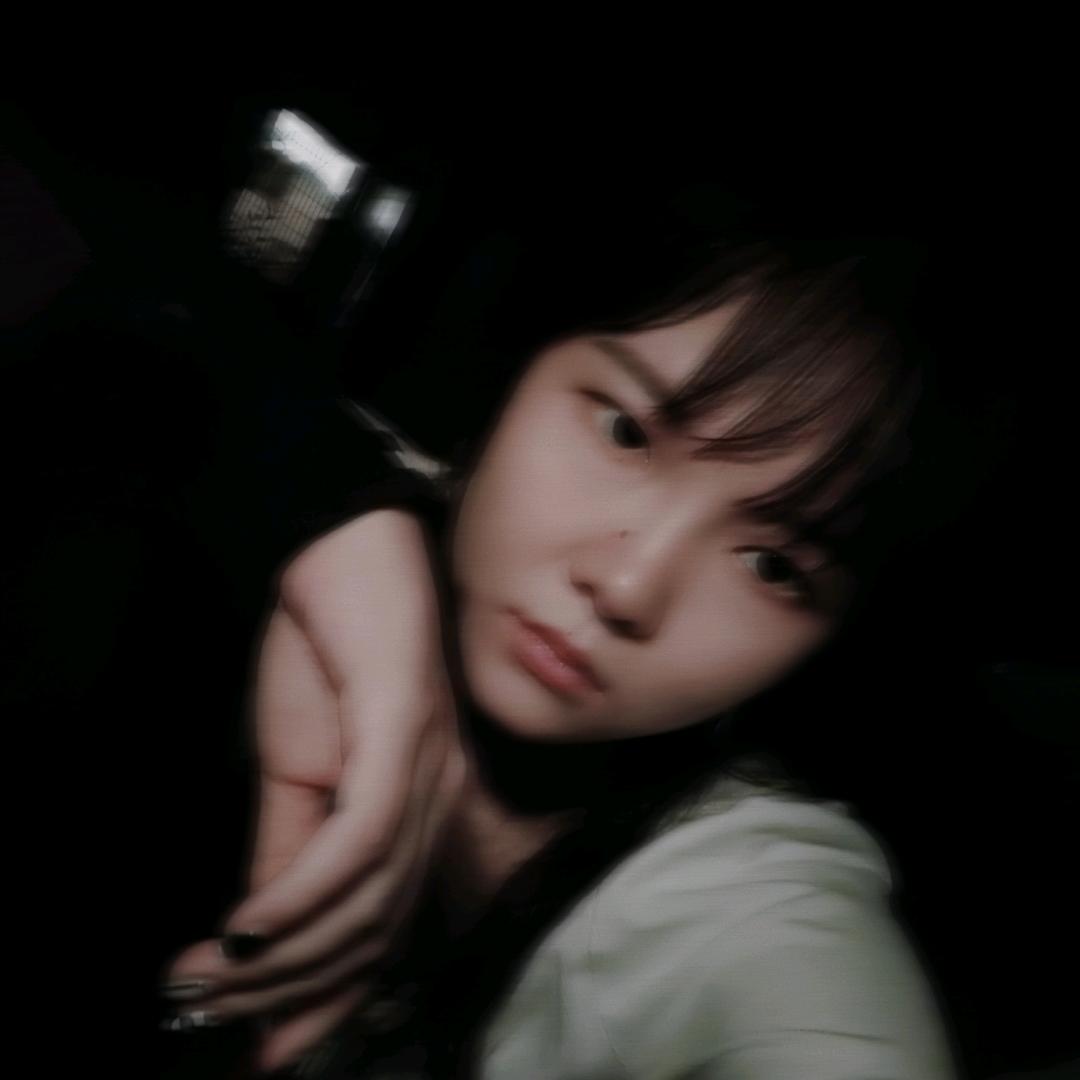 Yes眸辣