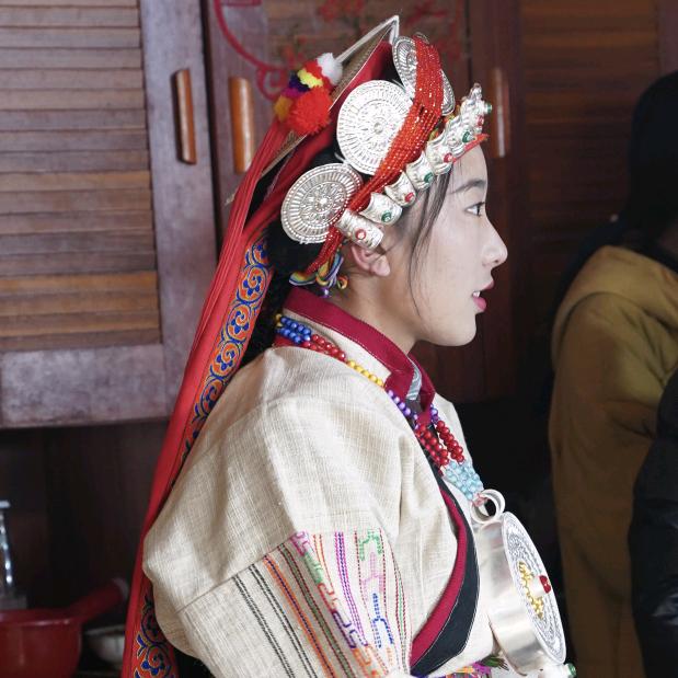 俄亚大村小卓玛