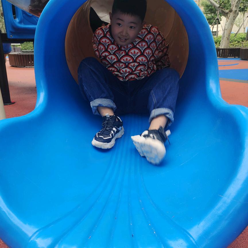 李爱国